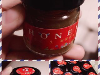 11、自制秋梨膏,先中火熬制半小时,然后取出里面的渣,剩余的梨汁继续小火熬,取出后我熬了45分钟左右,基本不需要放蜂蜜,因为梨本身的糖分已经足够。如果需要粘稠些,可以多点梨汁,基本最后保留下来只有3分之1了。