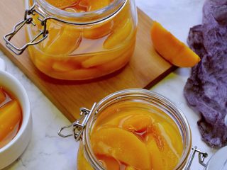 12、黄桃罐头,成品