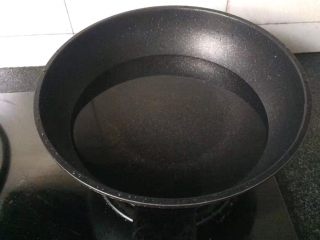 2、干了这杯蔓越莓芒果西米露吧～,锅中加入适量水