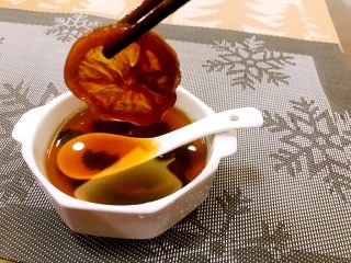 9、柠檬枇杷膏,柠檬片也很好吃的哦