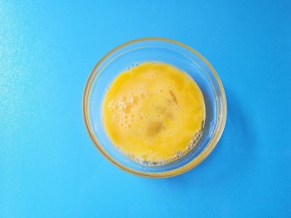 3、#补铁#菠菜煎饼,搅拌均匀