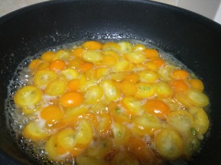 15、金桔酱,金桔的果胶慢慢渗出来