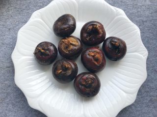 2、马蹄糕,马蹄8个