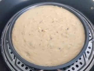 16、马蹄糕,放入蒸锅,蒸锅水开蒸30分钟