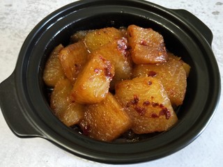 14、蒸素扣肉,倒扣入砂锅中或者盘中