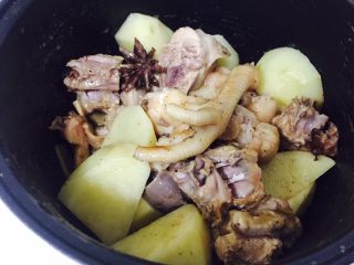 8、家庭版大盘鸡,腌制10分钟