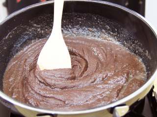 10、自制红豆沙,翻炒~