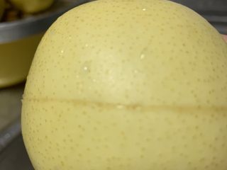 3、冰糖雪梨,控干