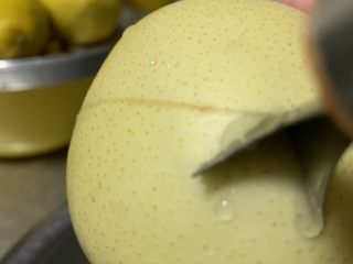 4、冰糖雪梨,切