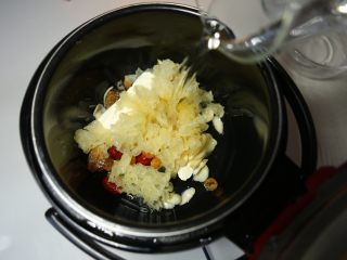 7、传世五宝汤-带带,加入清水