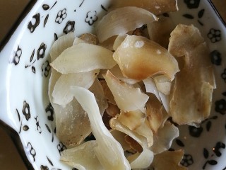 6、夏季养心,小麦大枣百合粥,百合,宁心安神,滋阴润燥