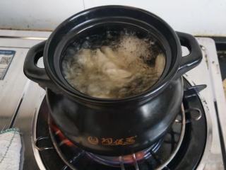 7、冰糖梨水,大火烧开