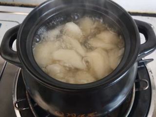 9、冰糖梨水,煮汁汤汁变浓