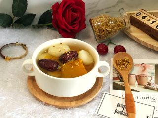 4、荸荠南瓜糖水,撒上干桂花，香味扑鼻！