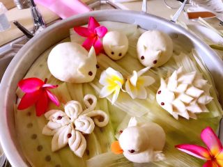 19、新年喜庆花样馒头,再蒸一锅。