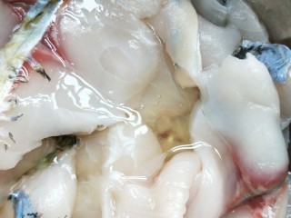 9、汤鲜鱼嫩家常酸菜鱼,如图。