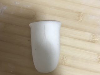 3、家庭版烙饼,将面切成长方形