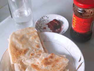 17、家庭版烙饼,然后切开吃～