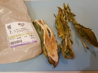 1、霸王別姬,托人從香港帶回的霸王花！乾貨店有！