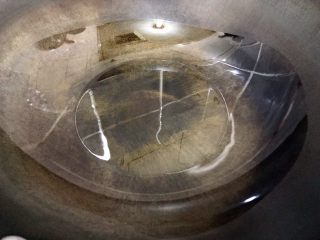 5、食过返寻味～黑芝麻枸杞红糖炒年糕,起油锅，热锅凉油