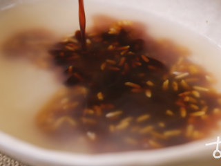 6、【醉香蕈】一颗喝醉的香菇,拯救换季不安的食欲,上好酒酿和酱油调成料汁;