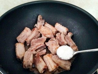 9、家庭版:高升排骨,3勺砂糖。