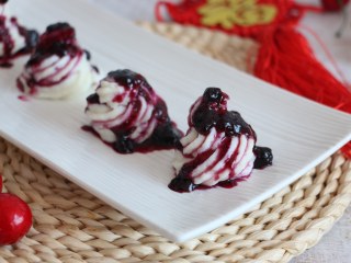 12、蓝莓山药泥,非常好吃哦!