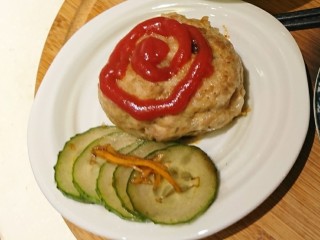 12、日式漢堡肉套餐,起鍋擺盤…這樣是不是感覺很弱????
