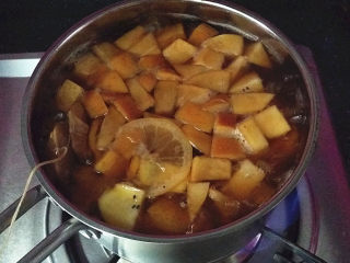 11、水果红茶,待再次煮沸后，即可关火