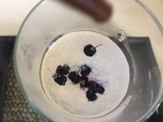 13、梦幻星空燕窝,放在燕窝上面