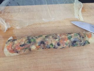 21、腐皮卷,用小刀割开即可