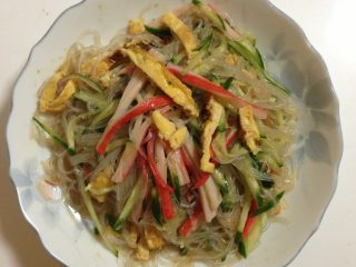 6、黄瓜粉丝凉菜,如图