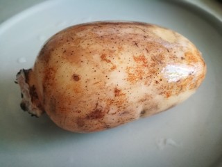 6、家宴靓汤～莲藕猪骨汤,莲藕洗净