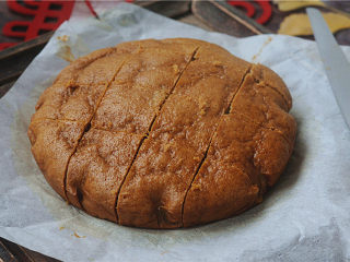 12、马拉糕,出锅,趁热切块即可食用