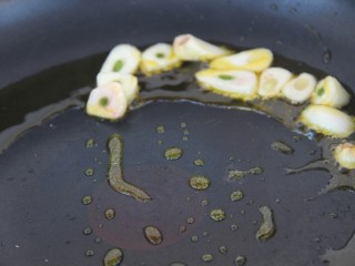 10、麻辣香锅米饭,大蒜爆香