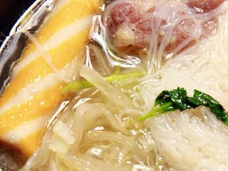 20、羊肉丸子萝卜酸菜粉丝砂锅,我很爱它，你呢？亲爱的，你饿了冷了吗？我给你煮一碗砂锅，给你取暖，好不好？