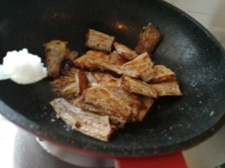 10、家庭版&红烧带鱼,加白糖