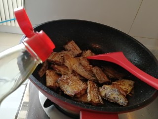 11、家庭版&红烧带鱼,加红烧酱油