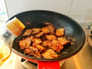 13、家庭版&红烧带鱼,最后加料酒翻炒