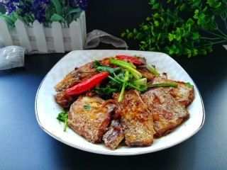 15、家庭版&红烧带鱼,照个相吧，看着就香香哒。