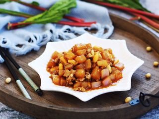 17、肉末黄豆烧水萝卜,成品图。