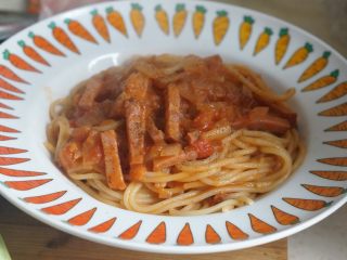 13、火腿番茄????意面????,最后撒上黑胡椒