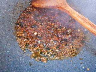 10、烤茄子（烤箱版）,大火煮至冒泡泡，香味浓郁