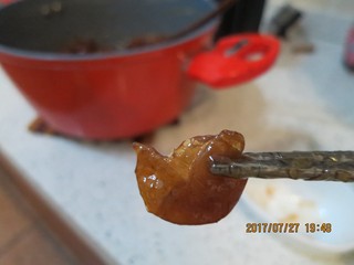 6、生津健胃化痰止咳黄皮果酱,酸甜可口。