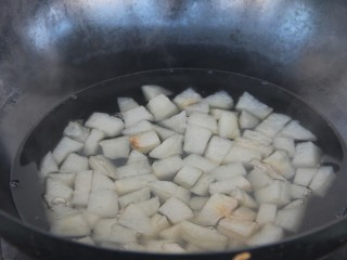 10、冬喝暖饮夏吃冰~冰糖雪梨柠檬饮,炖到梨软烂