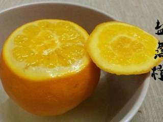 1、止咳偏方, 盐蒸橙子（止咳润肺）                 方法：1洗净。2切开。3橙肉撒少许盐。4 筷子插几下，盐更容易渗透。5盖上“橙盖”。6放小碗内保持橙身竖立，蒸10-15分钟（水沸开始计时）。去皮吃肉喝汁（包括碗里的精华）老人小孩喝都行。
