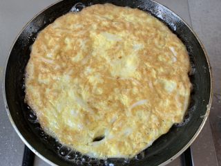 9、冬日暖心菜—银鱼抱蛋,小火