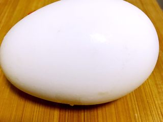 2、西红柿炒蛋,鹅蛋比较大，一个