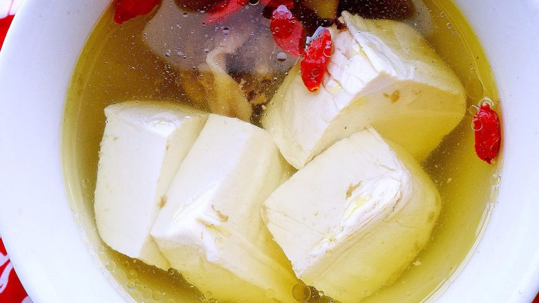 吃豆腐西洋参鸡汤豆腐花样豆腐