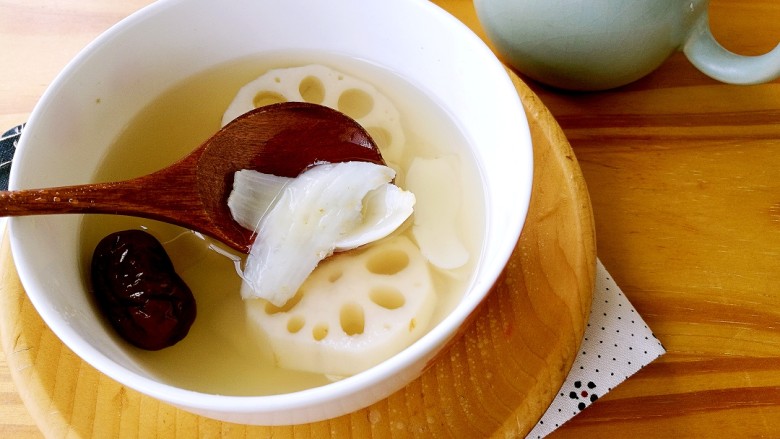 秋季易燥炖百合来滋养